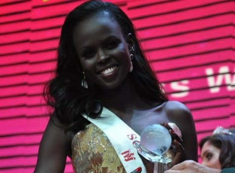 Cô gái da đen trở thành 'Hoa hậu đẹp nhất thế giới'