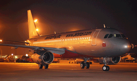 Jetstar Pacific vừa tiếp tục nhận thêm 1 máy bay Airbus A320 tại sân bay Tân Sơn Nhất ngày 16/12.