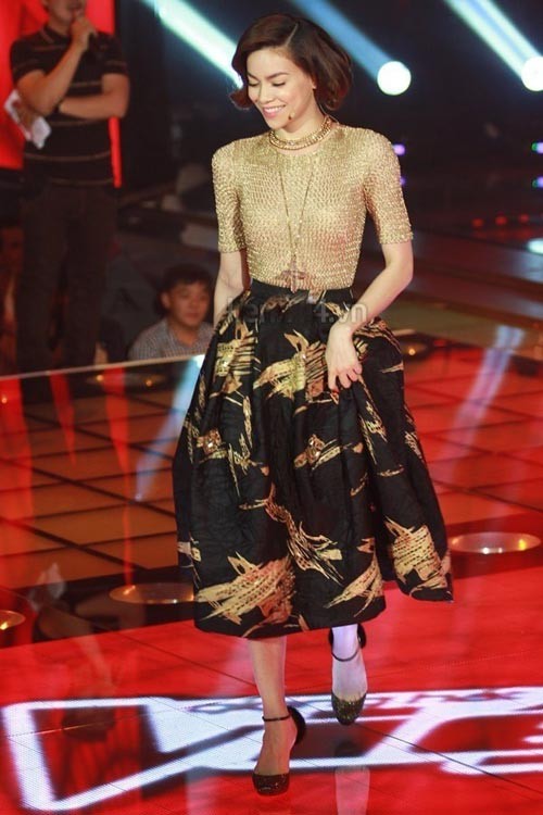 Váy đầm thiết kế vintage classic cổ điển retro tiểu thư dáng xòe dài quá  gối tay bồng cổ bẻ công sở màu xanh bigsize | Shopee Việt Nam