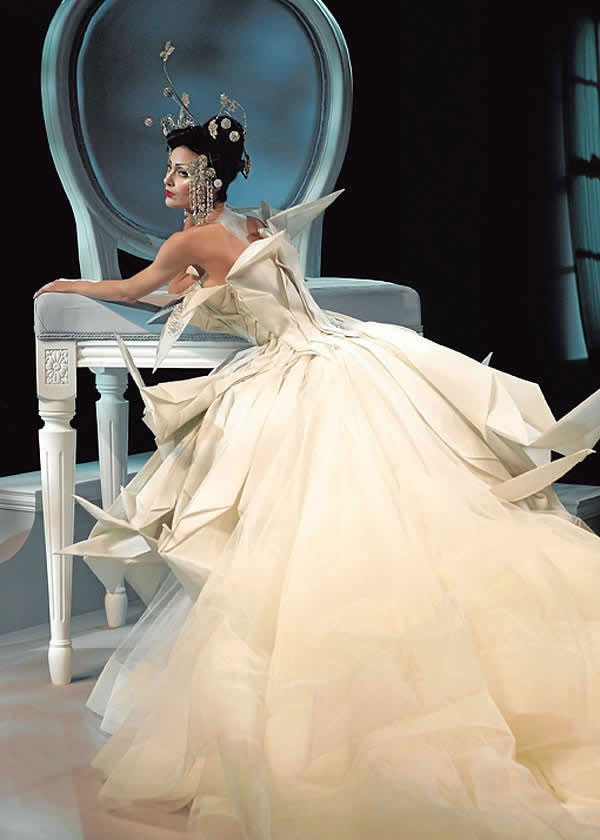 Thời trang cao cấp của Dior những năm 1952 - 1962 - Đài Phát Thanh và  Truyền Hình Vĩnh Long