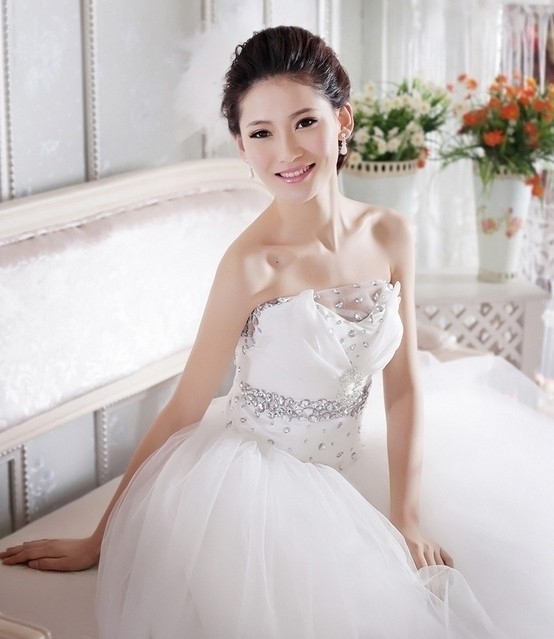 Top 20 mẫu váy cưới trễ vai công chúa đẹp & ấn tượng nhất2024 - Áo Dài NiNi