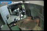 Video: "Siêu trộm" liều lĩnh bẻ khóa xe SH sau 3 giây
