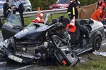 Tai nạn xe hơi nghiêm trọng, sao Bundesliga hôn mê, nguy kịch