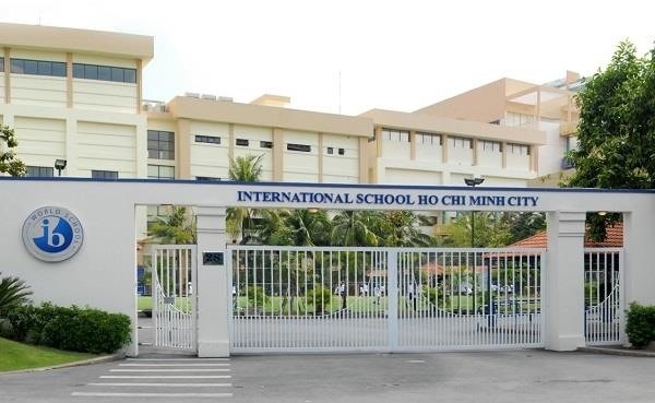 GV Trường Quốc tế TPHCM phát sách có nội dung nhạy cảm, Sở GD yêu cầu báo cáo