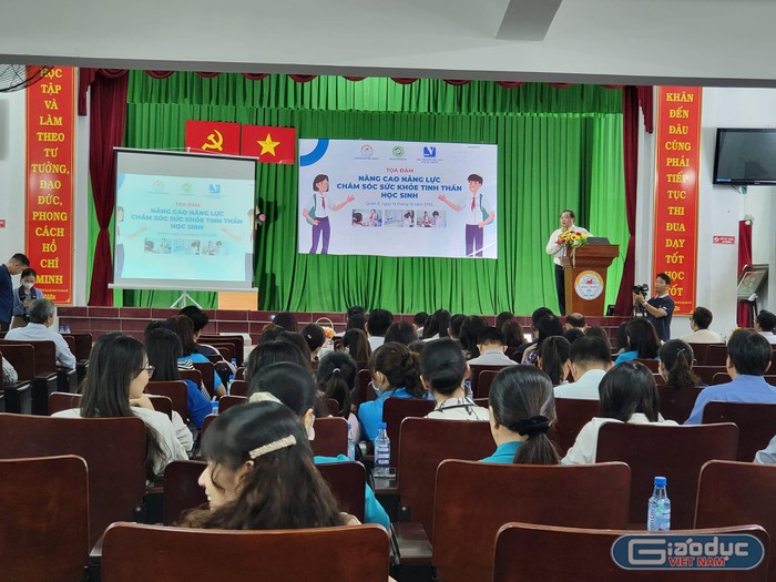 Nhấn vào ảnh để phóng to TP HCM: Hơn 45.000 học sinh Quận 3 sẽ được tư vấn tâm lý trực tiếp và trực tuyến ảnh 1
