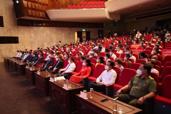 Sun Group ủng hộ thành phố Hà Nội 55 tỷ đồng mua vắc-xin phòng chống Covid-19 ảnh 3