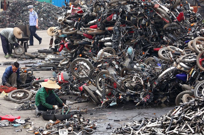 Quảng Đông, Trung Quốc: Xe máy không giấy tờ tịch thu, tiêu huỷ hết ảnh 2
