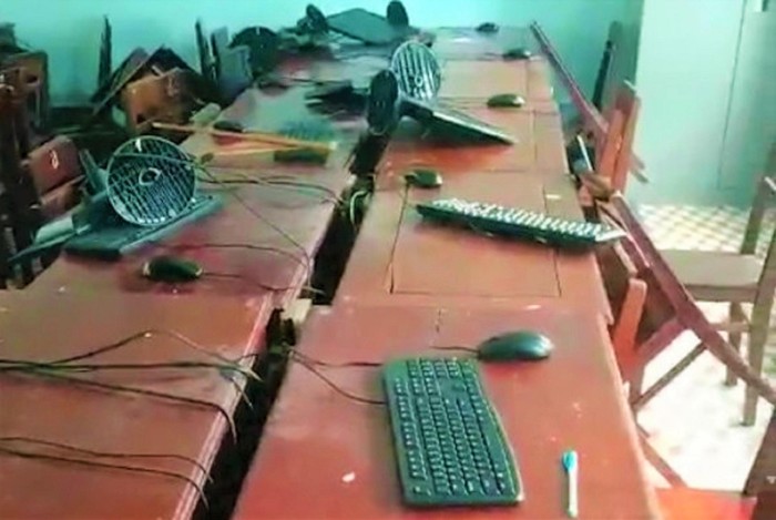 Quảng Nam: Một nhóm học sinh lẻn vào trường phá hoại máy tính, thiết bị dạy học ảnh 1