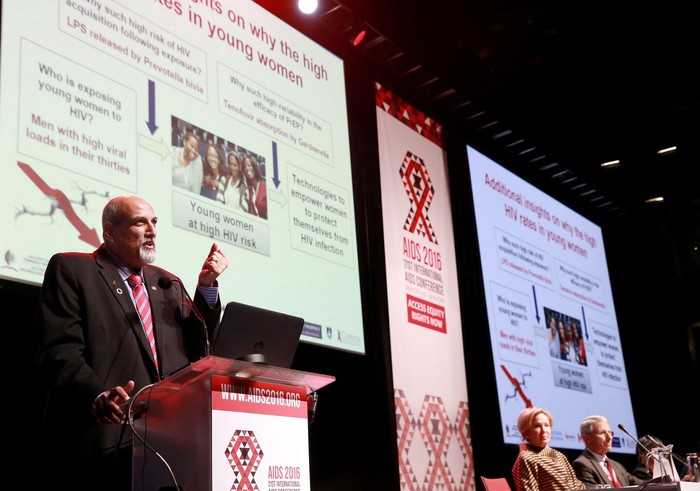 Giáo sư Salim S. Abdool Karim tại Hội thảo AIDS Quốc tế 21, năm 2016 ảnh 2