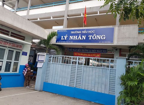Con hẻm sâu hun hút, nhỏ hẹp nhưng vẫn có cô giáo dạy thêm tiểu học trái phép ảnh 1