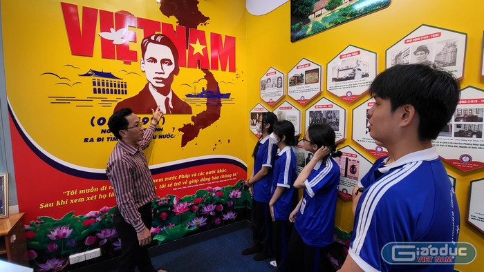 Nhấn vào ảnh để phóng to Không gian văn hóa Hồ Chí Minh trong trường học khơi dậy lòng yêu nước của HS ảnh 1