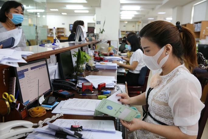 Giáo viên nghỉ ốm mỗi năm trên 40 ngày, có được tinh giản biên chế?