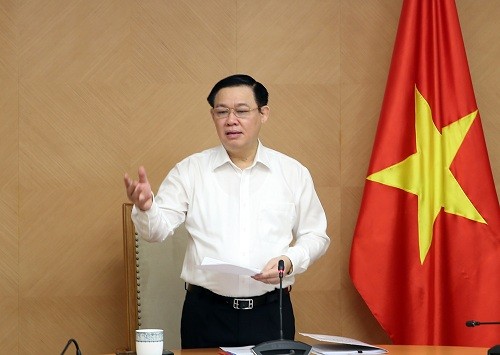 Phó Thủ tướng Vương Đình Huệ chủ trì cuộc họp. Ảnh: VGP ảnh 1
