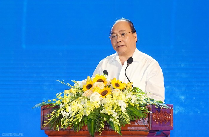 Làm sao thu hút người tài, người giàu đến miền Trung sống và làm việc? ảnh 1