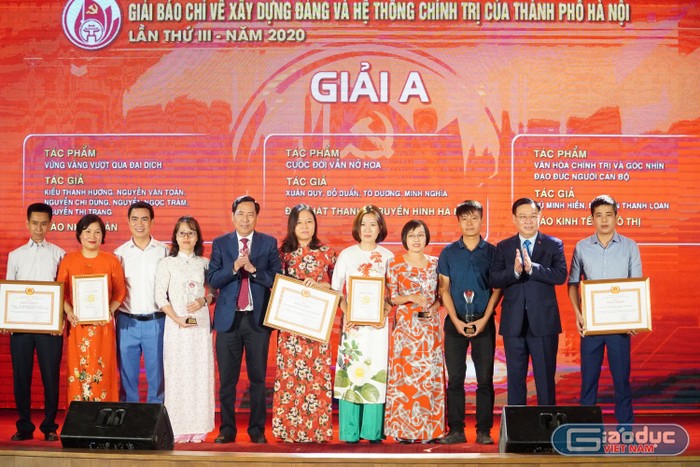 Hà Nội trao thưởng 2 giải báo chí về xây dựng Đảng và Phát triển văn hóa ảnh 3