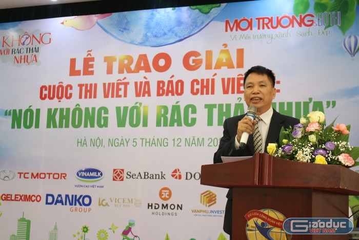 Ông Đặng Vương Hưng, Phó tổng biên tập Tạp chí Môi trường và Đô thị Việt Nam phát biểu tại buổi lễ. Ảnh: Trung Dũng. ảnh 2