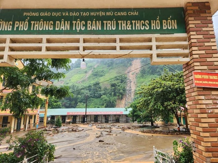 Trường học, thầy cô giáo ở Mù Cang Chải bị thiệt hại nặng nề do mưa lũ ảnh 2