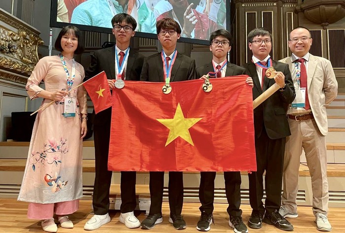 Việt Nam giành 4 huy chương Olympic Hoá học Quốc tế 2023 ảnh 1
