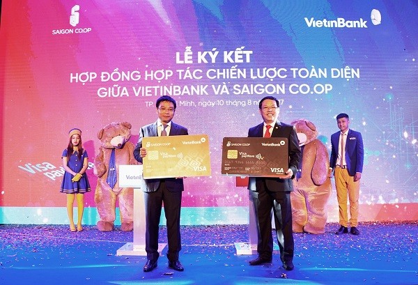 Chủ tịch Hội đồng quản trị VietinBank và Chủ tịch Hội đồng quản trị Saigon Co.op ra mắt thẻ Visa Paywave ảnh 3