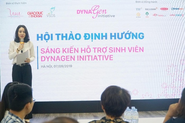 Bà Trần Thị Như Trang – Giám đốc Quỹ Vì Tầm Vóc Việt phát biểu khai mạc Hội thảo. ảnh 1