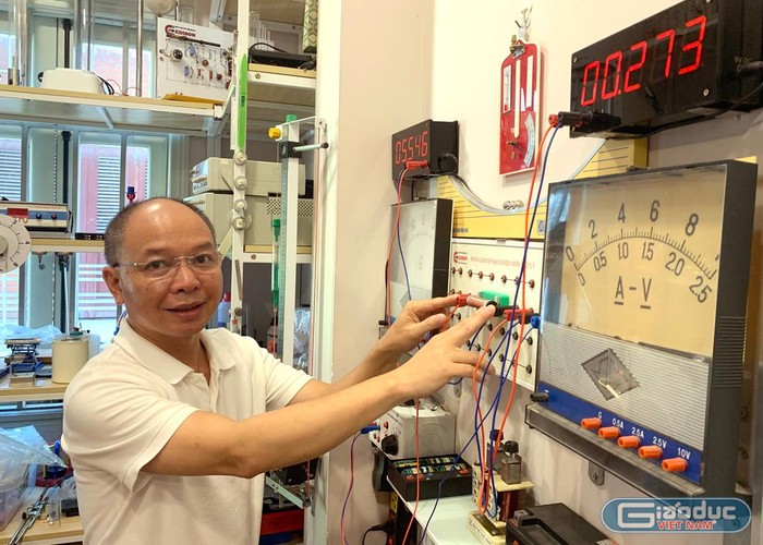Thầy Mai Văn Túc - Giáo viên Vật Lý, Trường Trung học phổ thông Chuyên Khoa học Tự nhiên (Đại học Quốc gia Hà Nội). Ảnh: Tùng Dương. ảnh 1