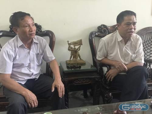 Ông Triều Đình Nhã (trái) và ông Bùi Văn Tâm (phải) đã nhận thiếu sót khi thu tiền nước sinh hoạt cao hơn so với quy định. Ảnh: PT