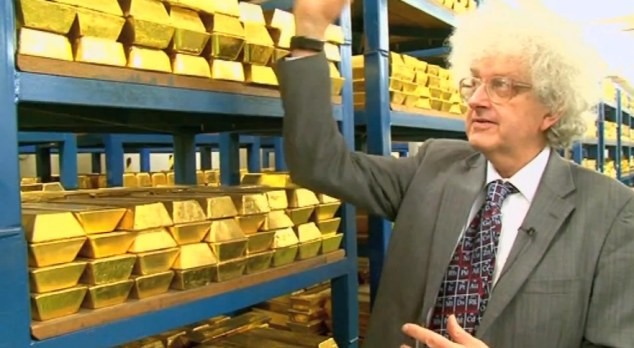 Admire the UK's gold vault photo 2