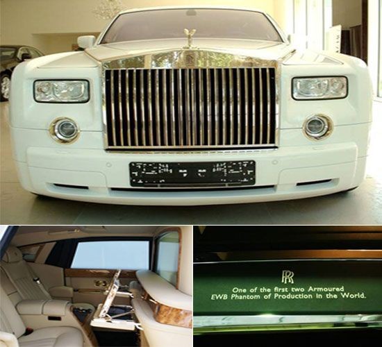 Onlookers cannot believe their eyes seeing this Indian millionaire using  his gold Rolls Royce Phantom as a Taxi  The shiny 13 million car  instantly attracts crowds and makes fancy Lamborghinis look
