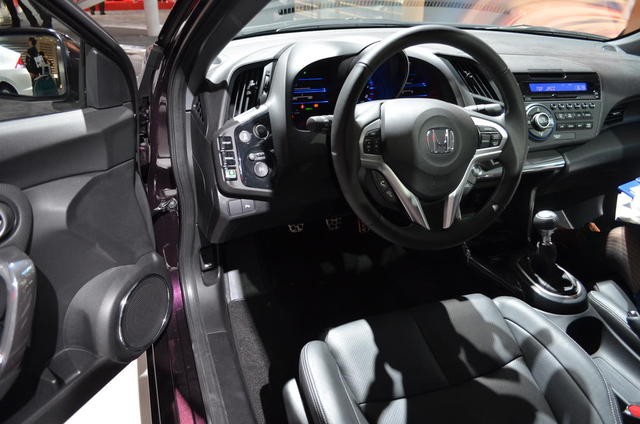 Ra mắt xe Honda CR-Z Hybrid mới sang trọng và nữ tính hơn ảnh 6