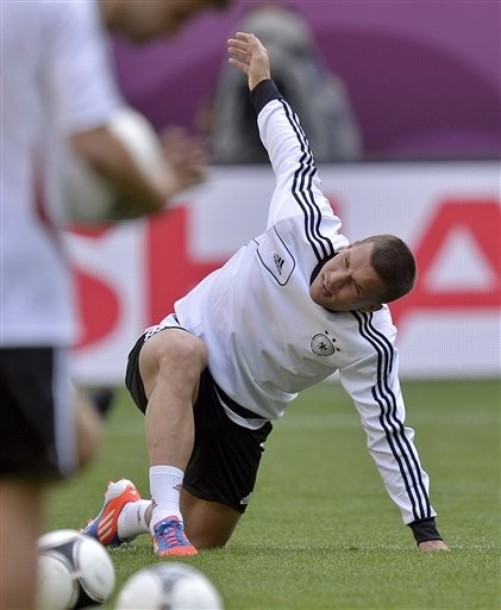 Podolski đang rất nóng lòng nổ súng vào lưới Bồ Đào Nha!