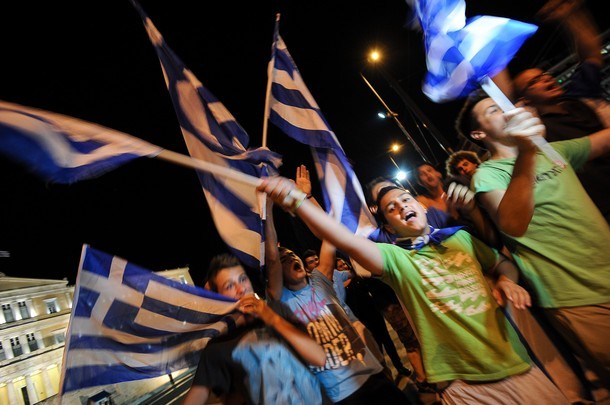CĐV Hy Lạp ăn mừng ở các khu Fanzone