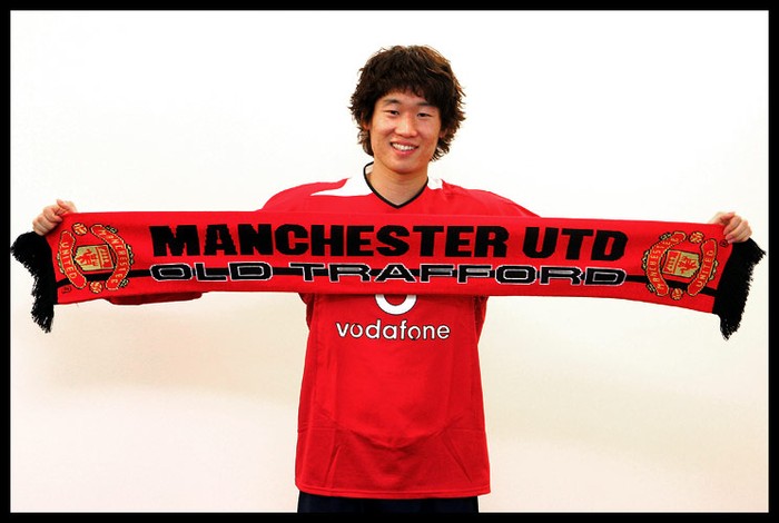 Park Ji-sung chuyển đến Man Utd từ PSV Eindhoven năm 2005 với giá 4 triệu bảng