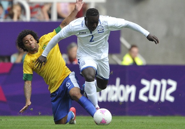 Brazil nhọc nhằn vượt qua Honduras ở tứ kết bóng đá nam.