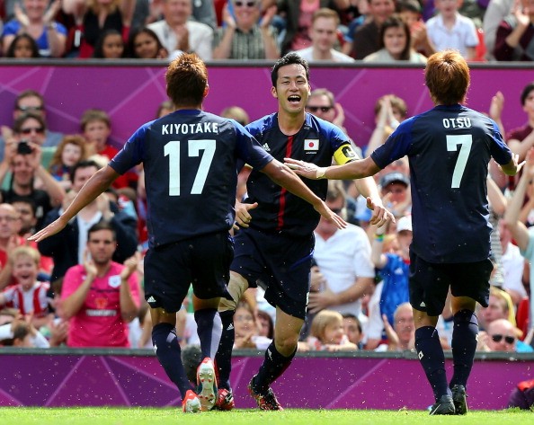 Olympic Nhật Bản xuất sắc đánh bại Ai Cập 3-0 để có mặt ở bán kết bóng đá nam.