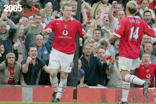 Năm 2005, kết thúc mùa giải đầu tiên của Rooney tại Old Trafford, mặc dù Man United trắng tay nhưng Rooney đã đoạt danh hiệu cầu thủ trẻ xuất sắc nhất năm của Hiệp hội cầu thủ Anh...