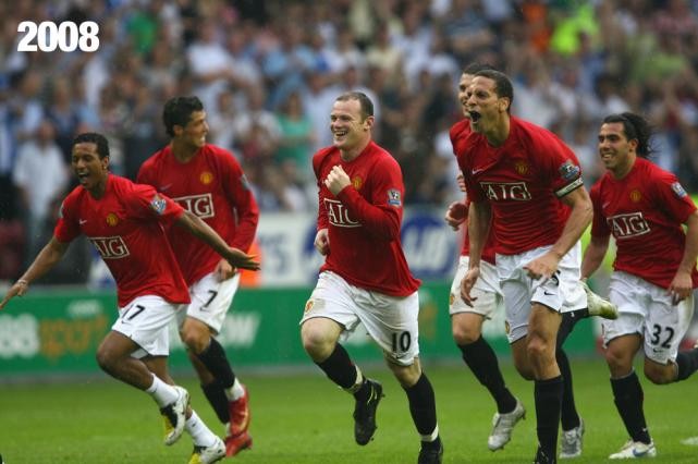Một năm thành công nữa của Rooney khi anh cùng Man United đánh bại Chelsea để lên ngôi vô địch ở cả 2 đấu trường Premier League và Champions League...