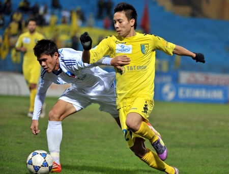 Theo đó, Á quân V-League 2012 Hà Nội T&T là câu lạc bộ có nhiều cầu thủ được triệu tập nhất với 6 tuyển thủ, tiếp đến lần lượt là là SHB Đà Nẵng và Sài Gòn Xuân Thành.