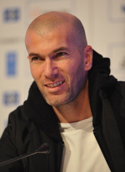 Zidane tin Real sẽ thắng 'Siêu kinh điển'.