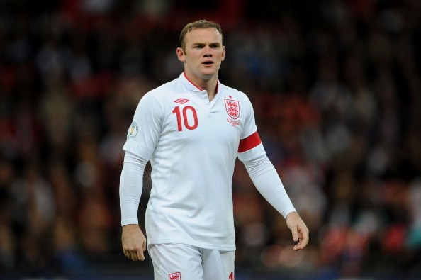 Sau màn trình diễn chói sáng của mình, Wayne Rooney thừa nhận anh muốn chiếm luôn chiếc băng thủ quân tuyển Anh của Gerrard.