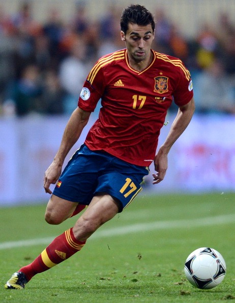 Hậu vệ cánh Alvaro Arbeloa đã dính chấn thương cơ trong trận Tây Ban Nha hòa Pháp 1-1 ở vòng loại World Cup 2014 đêm qua. Theo chẩn đoán, cầu thủ đa năng này sẽ phải nghỉ ít nhất 3 tuần.