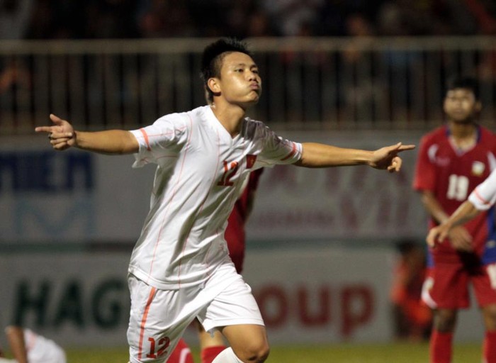 Đình Bảo tiếp tục lập công cho U21 Việt Nam.