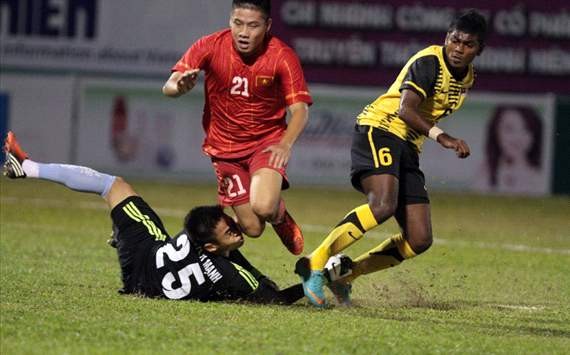 Hàng thủ U21 Việt Nam phạm khá nhiều sai lầm trong trận chung kết này.