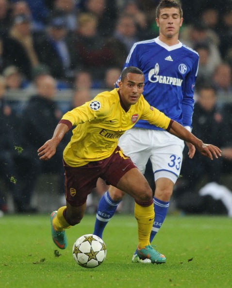 Theo Walcott khẳng định rằng anh hoàn toàn xứng đáng có được vị trí nơi đội hình một của Arsenal với những đóng góp trong thời gian qua mà gần nhất là bàn thắng trong trận hòa 2-2 với Schalke tại Champions League.