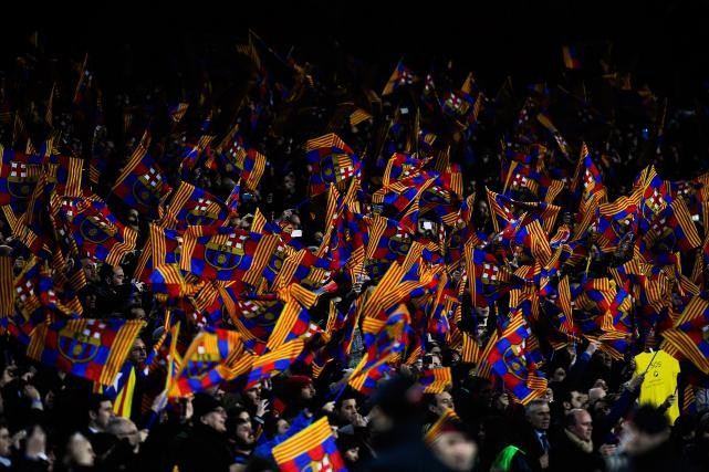 Cảnh tượng tuyệt đẹp trên sân Camp Nou khi có gần 90 nghìn CĐV Barca đã hết mình cổ vũ đội nhà, rất tiếc đội bóng thân yêu của họ đã bị Ronaldo cùng đồng đội đánh bại với tổng tỉ số 4-2.