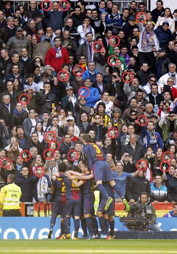 Bức hình này cho thấy phản ứng của fan Real trước hành động không đẹp của hậu vệ Barca. Sau trận đấu, Alba đã lên tiếng phủ nhận mình đã sử dụng 'ngón tay thối' và cho biết rằng chỉ muốn nói Messi mới là số 1.