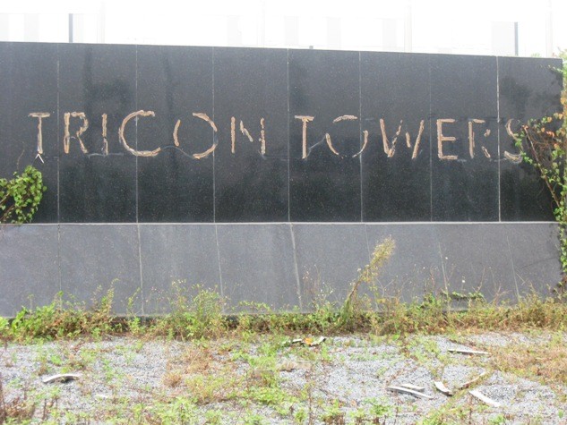 Trụ sở Công ty CP đầu tư Minh Việt, chủ đầu tư Tricon Tower cũng hoang tàn như dự án.