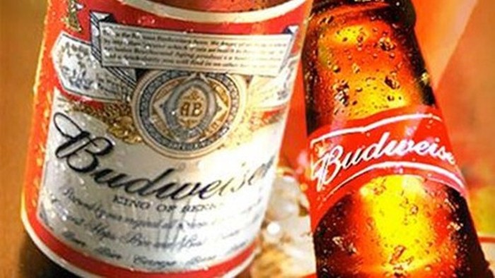 Budweiser là nhãn hiệu bia rất nổi tiếng của AB InBev sẽ có mặt ở Việt Nam năm 2014. Ảnh: CNN