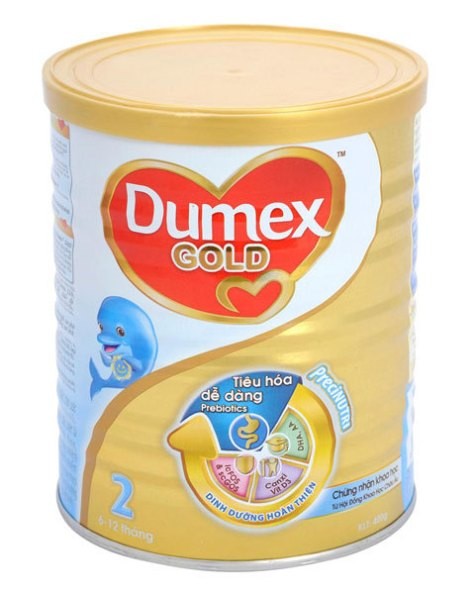 Loại sữa Dumex Gold bị hãng thu hồi nghi nhiễm khuẩn. Ảnh: T.A.