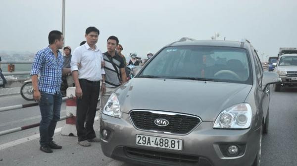 Hình ảnh chiếc xe mà Nguyễn Mạnh Tường và Đào Quang Khánh khai là đã dùng để chở xác nạn nhân, đây là một chi tiết quan trọng có thể là đầu mối làm rõ việc Tường có vứt xác xuống sông hay không?