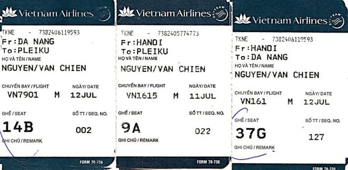 Ba cuống vé máy bay của khách hàng Nguyễn Văn Chiến (từ trái qua phải): Cuống vé Đà Nẵng đi Pleiku chuyến bay Vn7901; Cuống vé Hà Nội - Pleiku chuyến bay 1615 và cuống vé Hà Nội - Đà Nẵng chuyến bay 1615.